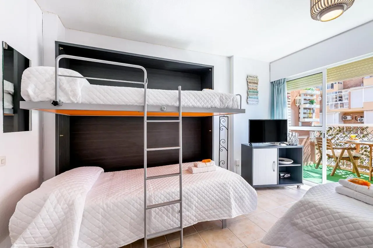 797 Holiday Rentals - Estudio Con Vistas Al Mar Y Piscina En Aguila ベナルマデナ